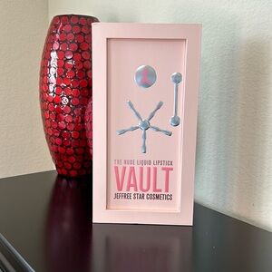 Jeffree Star New Nude Liquid Lipstick Vault